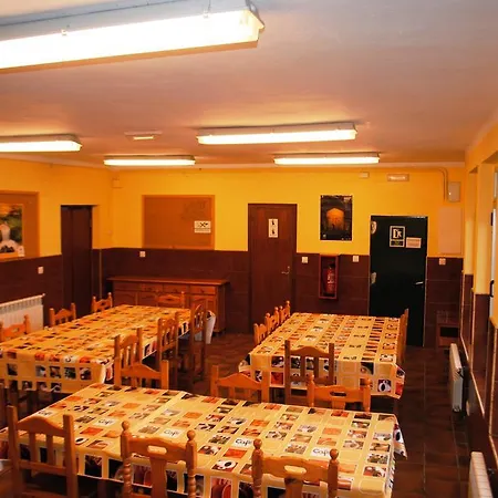 Hostel Albergue De Columbiello