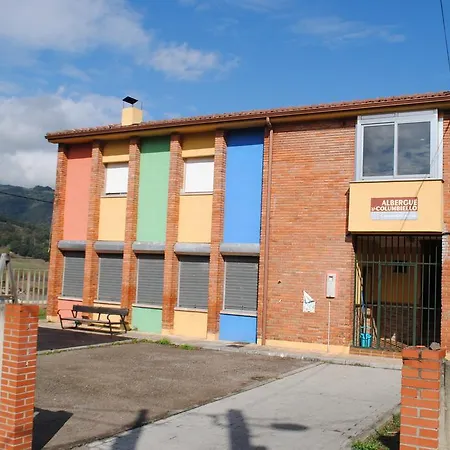 Hostel Hostel Albergue De Columbiello *